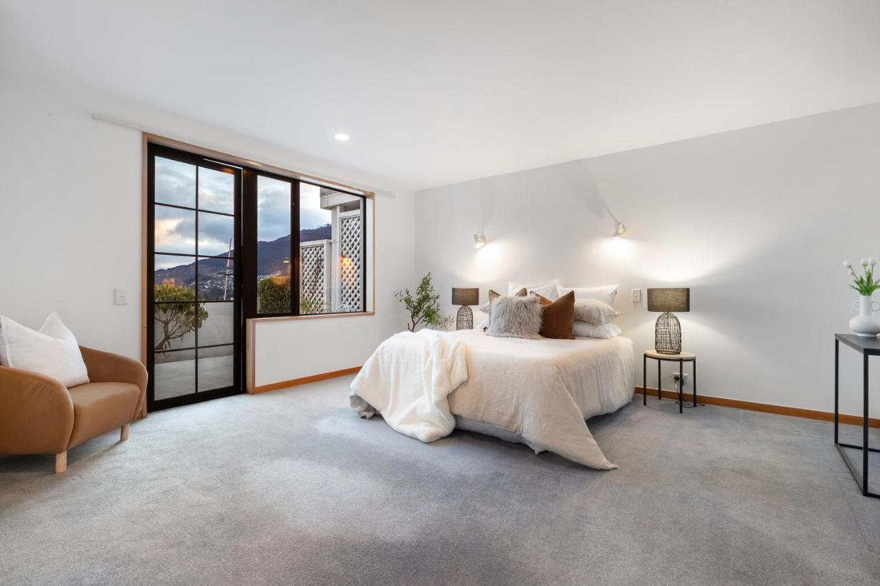 Panoramic Views - 10 Minutes Walk To Town Vila Queenstown Exterior foto